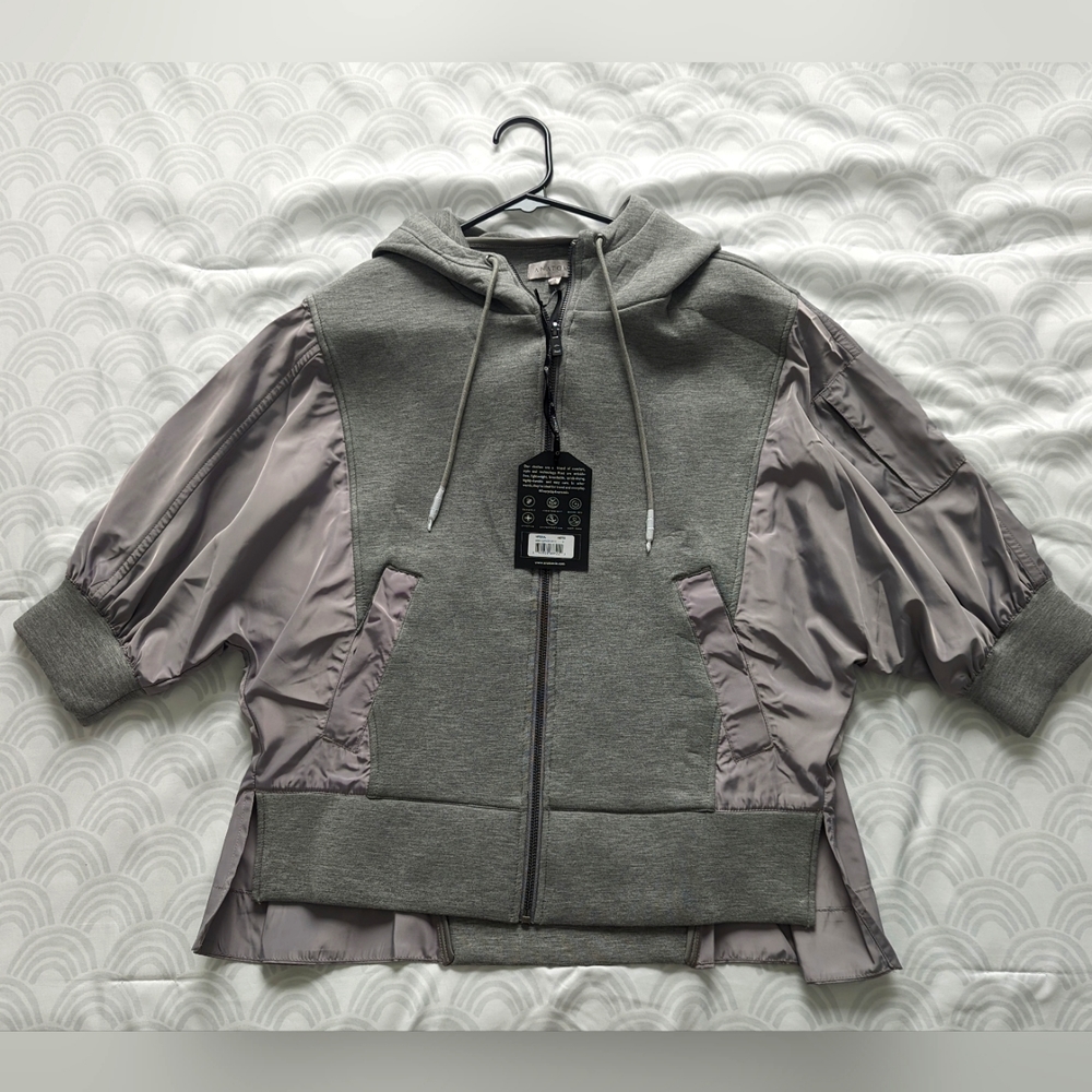 NWOT Anatomie Travel City Slick Jacket Hoodie